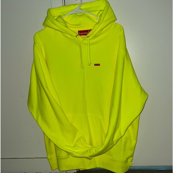 SUPREME 2021 Small Box Hooded Sweatshirt in ‘Bright Yellow’ Neon Sz Medium - Picture 6 of 6